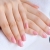 [Imagen:¡Paga $10 en Lugar de $25 y Alarga tus Uñas con la Técnica Soft Gel + Manicure Express + Aplicación de Esmalte + Brillo Permanente!]