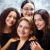 [Imagen:¡Paga $55 en Lugar de $120 por Sesión Fotográfica Profesional para 5 Personas que Incluye: 3 Fondos Diferentes + Edición de Fotografías + 30 fotografías en Formato Digital + Ampliación Fotográfica de 12 x 18 Pulgadas!]