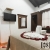 [Imagen:¡Paga Q699 en Vez de Q1,100 por Estadía Romántica para 2 Personas que Incluye: Noche de Hospedaje en Hotel Los Faroles en Cobán + Decoración Romántica con Pétalos de Rosa + Vino + 2 Desayunos!]
