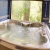 [Imagen:¡Paga Q299 en Lugar de Q725 por Día de Spa para 2 con: 30 Minutos de Masaje Relajante + 30 Minutos de Jacuzzi + Mascarilla Facial + Exfoliación Corporal + 2 Infusiones de Té!]