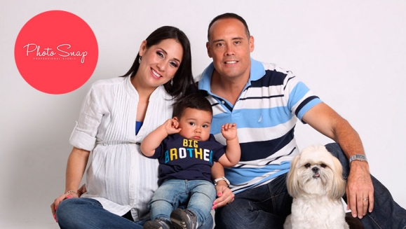 [Imagen:¡Paga Q109 en lugar de Q300 por Sesión Fotográfica Profesional del Día de la Madre hasta para 5 Personas + 4 Fotografías Impresas 4 x 6 + Fotos Digitales de la Sesión!]