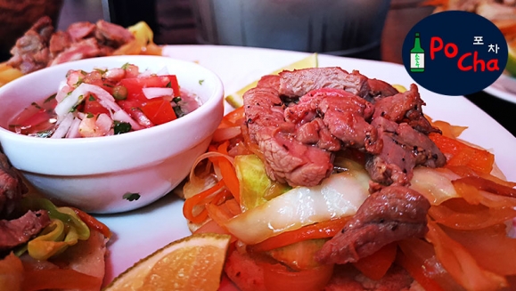 [Imagen:¡Paga Q75 en lugar de Q150 por 6 Tacos Coreanos de Res o de Cerdo + 4 Cervezas Corona!]