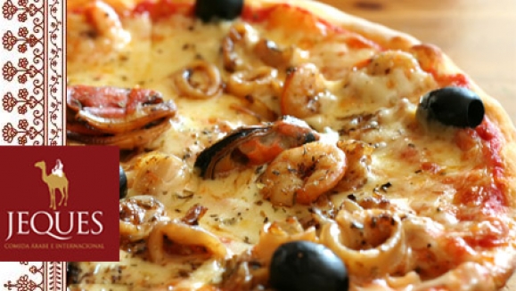 [Imagen:¡Paga $14.25 en lugar de $28.50 por una pizza grande de especialidad mediterránea, turca o delicias del mar + una jarra de michelada o jarra de té helado en Jeques!]