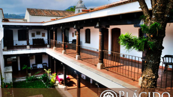 [Imagen:¡Inolvidable estadía en La Antigua! ¡Paga Q449 en lugar de Q930 por estadía en habitación Jr. Suite para dos personas + botella de vino blanco + boquitas dulces + decoración con rosas + desayuno en Plácido Comfort Hotel!]