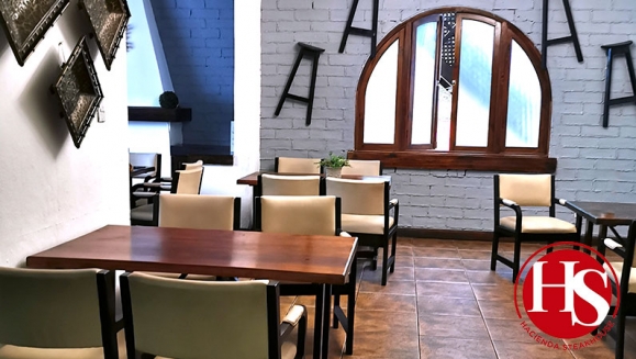 [Imagen:¡Paga Q999 en vez de Q2,200 por Convivio para 10 Personas con Parrillada de Puyazo o Pollo + Chorizo + Guarniciones de Ensalada Verde, Puré de Papas, Papa Asada o Frijoles + Pan con Ajo o Mantequilla + Bebida Natural + Postre + Música y Más!]
