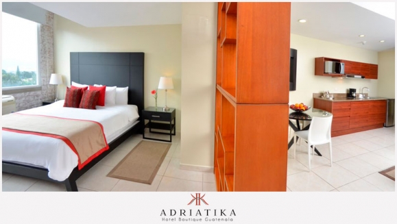 [Imagen:¡Paga Q669 en lugar de Q1,460 por Estadía de Lujo para 2 Adultos y hasta 2 Niños en Executive Suite, Executive Room o Deluxe Room + 2 Desayunos Buffet + Uso de Piscina, Jacuzzi, Sauna y Gimnasio!]
