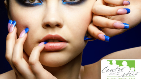 [Imagen:¡Paga Q90 en lugar de Q325 por set de uñas acrílicas en manos + maquillaje o decoración de uñas en manos y pies en Centro del Estilo!]