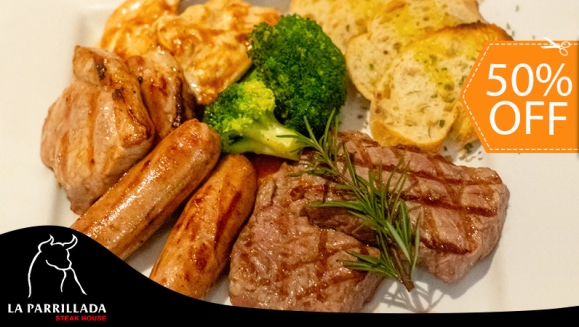 [Imagen:¡Paga $15 en Lugar de $30 por Parrillada para 2 que Incluye: 2 Medallones de Res + 2 Medallones de Pollo + 2 Medallones de Cerdo + 2 Chorizos + Guarniciones: Vegetales Asados y Ensalada de La Casa + 1 Orden de Pan con Ajo!]
