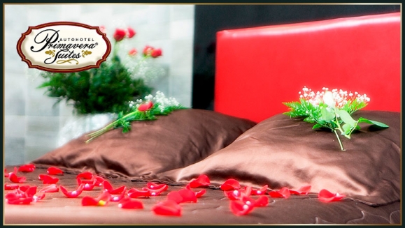 [Imagen:¡Romántica Experiencia! ¡Paga Q295 en vez de Q585 por 4 Horas de Alojamiento en Suite de Lujo con Jacuzzi e Hidromasaje + Decoración Deluxe: 1 Docena de Rosas, Velas, Aromaterapia, Baño de Espuma, Globos Rojos + Q50 de Descuento en tu Próxima Visita!]