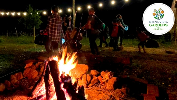 [Imagen:¡Paga $17 en Vez de $39.98 por Camping para 2 que Incluye: 2 Entradas al Ecoparque + Tienda de Campaña + Colchoneta + Fogata + Guía de Senderismo + Entrada a Vivero + Mini-Tour de Café + Uso de Juegos de Madera y Cuerda, Columpios y Piscina!]