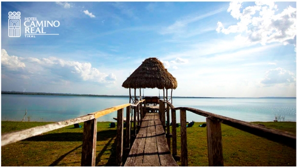 [Imagen:¡Paga Q854 en lugar de Q1,536 por Estadía de 1 Noche para 2 Adultos y 2 Niños + Paseo en Barco en el Lago Petén Itzá + Caminata Guiada al Biotopo de Cerro Cahí + Baño Sauna Maya Temascal + Uso de Kayaks + Juegos de Mesa y de Playa y Más!]