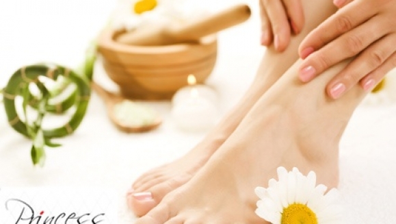 [Imagen:¡Paga $10 en lugar de $41 por pedicure y manicure cítrico + Lavado Spa para tu cabello + planchado o pistoleado en Princess!]