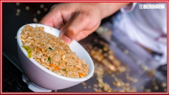 [Imagen:¡A Domicilio o Para Llevar! ¡Paga $24. 95 en vez de $62.72 por Banquete para 4: 1 Spicy Chicken + 1 Lemon Chicken + 1 Teriyaki Steak + 1 Hibachi Chicken + 4 Porciones de Arroz Frito con Vegetales + 4 Limonadas!]