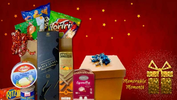 [Imagen:¡Paga Q685 en lugar de Q900 por Canasta Navideña Momentos Memorables con 1 Botella de Whisky Etiqueta Negra o Ron Zacapa Centenario + Marshmallows + Tortrix + Queso President + Salchichas tipo Vienna + Galletas Ritz y Más!]