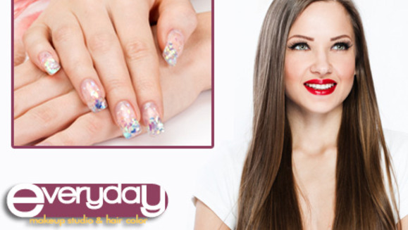 [Imagen:¡Paga Q75 en lugar de Q485 por paquete a elección entre: Set de Uñas Acrílicas decoradas marca Organic y Manicure Express o paquete de Maquillaje Express MAC y planchado u ondulaciones en Everyday Nail &amp; Hair Studio!]