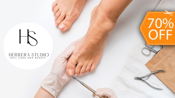 [Imagen:¡Paga $18 en Lugar de $60 por 2 Pedicures Clínicos + Servicio a Elección entre: 2 Masajes de Vibroterapia o 2 Esmaltados Semipermanente!]