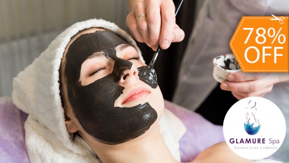 [Imagen:¡Adiós Poros Dilatados! ¡Paga $19 en Vez de $85 por Facial de Rejuvenecimiento “Hollywood Peel” con Microdermoabrasión con Punta de Diamante + Aplicación de Láser + Mascarilla de Carbón Activado + Extracción de Puntos Negros + Exfoliación y Más!]