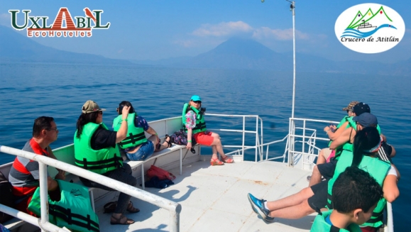 [Imagen:¡Paga Q99 en lugar de Q285 por Pase a Bordo para 1 Persona en “El Crucero de Atitlán” que Incluye: 2 Horas de Paseo en Barco en el Lago de Atitlán + Buffet de Antojitos Típicos + 1 Bebida Natural o Gaseosa + Visita Guiada a San Juan La Laguna!]