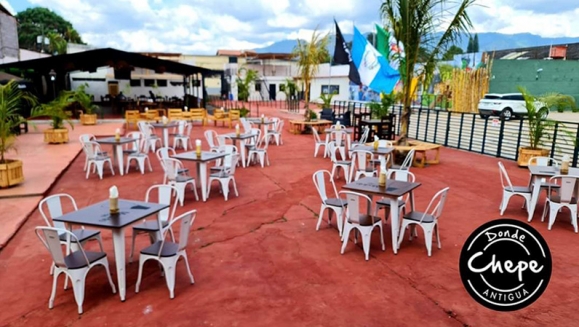 [Imagen:¡Paga Q35 en Lugar de Q70 por 1 Desayuno a Elección entre: Guatemalteco, Omelette de Jamón, Panqueques o Tostadas a la Francesa + 1 Café o Té!]