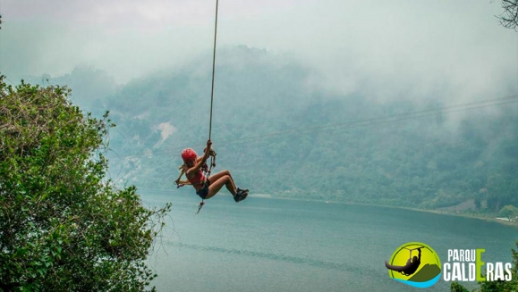 [Imagen:CONVIVIO ¡Paga Q295 en vez de Q495 y Disfruta con tus Amigos y Familia de un Día de Aventura con: Canopy, Balsas con Remo, Kayac, Paddle Board, Columpio Gigante y Caminata en el Bosque + Restaurante Flotante + Sonido + Almuerzo y Más!]