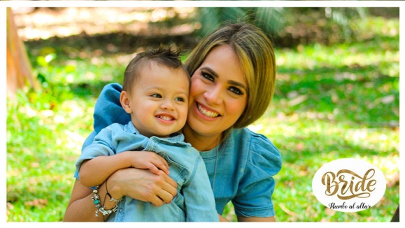 [Imagen:¡Paga $20 en Lugar de $55 por 1 Hora de Sesión Fotográfica Profesional en Exterior + 25 Fotos Editadas!]