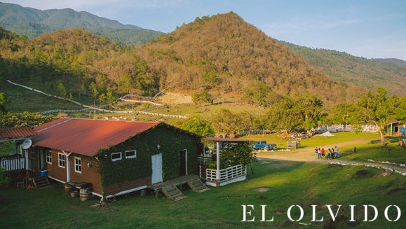 [Imagen:¡Paga Q399 en Lugar de Q900 por Estadía de 1 Noche para 4 Personas en Cabaña Equipada con Cocina + Uso de Instalaciones y Actividades de Montaña: Tour a La Piedra del Jardín, Ordeño, Pesca de Tilapia, Piscina Natural y Más!]