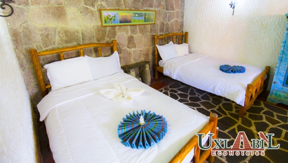 [Imagen:¡Fin de Semana en El Lago! ¡Paga Q699 en Lugar de Q1,800 por Estadía de 3 Días y 2 Noches para 2 Adultos en el Lago de Atitlán: Habitación Doble + 4 Desayunos + Uso Ilimitado de Kayaks + Impuestos Incluidos!]