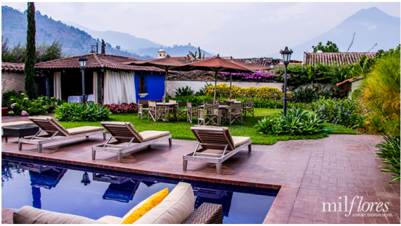 [Imagen:¡Paga Q1,855 en lugar de Q3,972 por Estadía 5 Estrellas para 2 en Suite Temática de Lujo en Antigua + Uso de Piscina y Jacuzzi + 2 Desayunos + Impuestos Incluidos y Parqueo!]