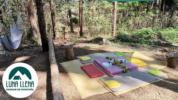 [Imagen:¡Paga Q659 en Vez de Q1,320 por Glamping para 2 con Snacks de Bienvenida + Daypass de Aventura: Senderos Ecológicos, Mirador, Rio, Puente Colgante, Fogata y Canchas + Actividad a Elección entre Cuatrimoto, Bicicletas, Picnic o Churrasquera!]