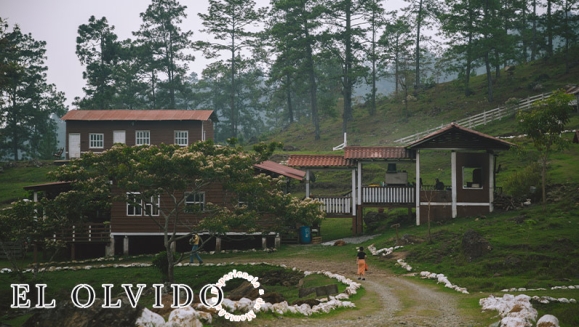 [Imagen:¡Paga Q499 en Lugar de Q900 por Estadía de 1 Noche en Cabaña para hasta 4 Personas con Desayunos Incluidos + Uso de Instalaciones y Actividades de Montaña: Tour a La Piedra del Jardín, Ordeño, Pesca de Tilapia, Piscina Natural y Más!]