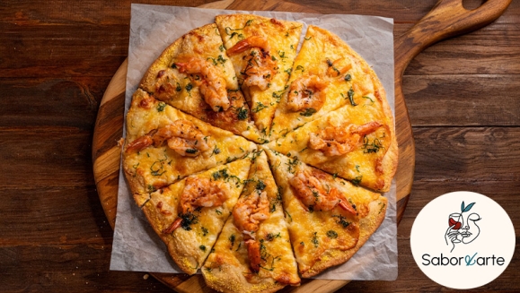 [Imagen:¡Paga Q99 en Lugar de Q210 por Menú Gourmet para 2 con Pizza Artesanal de Especialidad a Elección o 2 Hamburguesas Gourmet + 2 Bebidas Naturales!]