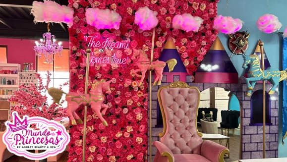 [Imagen:¡Paga Q99 en vez de Q350 por Servicios de Salón y Glamour Para Tu Princesa: Corte de Cabello + Peinado con Glitter + Esmaltado de Uñas + Uso de Vestidos y Accesorios del Magic Closet + Fotografías Digitales en Cabinas Personalizadas y Más!]