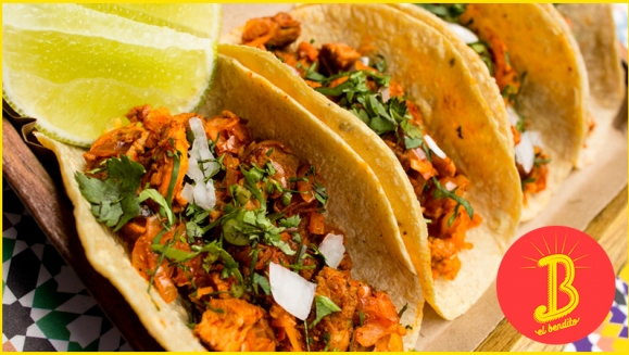 [Imagen:¡Paga $10 en Lugar de $20 por 2 Burritos o 2 Órdenes de Tacos + 1 Orden de Nachos El Gobernador + 2 Bebidas a Elección!]