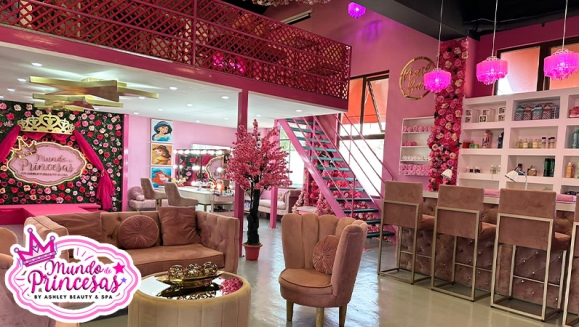 [Imagen:¡Paga Q99 en Lugar de Q350 por Servicios de Salón y Glamour Para Tu Princesa: ¡Peinado con Glitter + Maquillaje Fantasía + Esmaltado + Uso de Vestidos y Accesorios del Magic Closet + Fotografías Digitales en Cabinas Personalizadas + Snacks!]