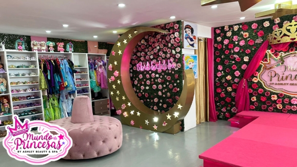 [Imagen:¡Paga Q99 en Lugar de Q350 por Servicios de Salón y Glamour Para Tu Princesa: ¡Peinado con Glitter + Maquillaje Fantasía + Esmaltado + Uso de Vestidos y Accesorios del Magic Closet + Fotografías Digitales en Cabinas Personalizadas + Snacks!]