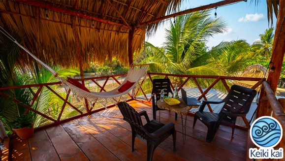 [Imagen:¡Paga Q139 en Lugar de Q300 por Day Pass para 2 Personas que Incluye Uso de Instalaciones: Piscina, Terraza y Más + 2 Pescados Fritos + 2 Acompañamientos!]