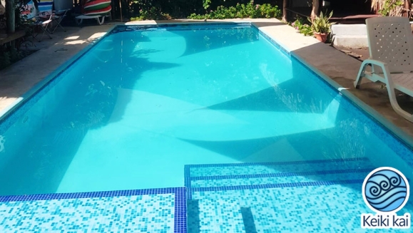 [Imagen:¡Paga Q139 en Lugar de Q300 por Day Pass para 2 Personas que Incluye Uso de Instalaciones: Piscina, Terraza y Más + 2 Pescados Fritos + 2 Acompañamientos!]