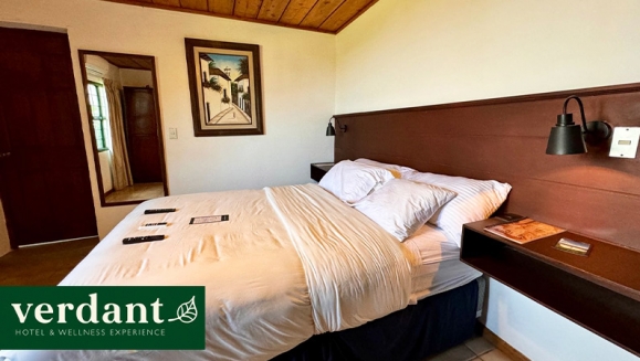 [Imagen:¡Regálate un Respiro! ¡Paga $90 en Lugar de $247.80 por 1 Noche para 2 Personas en Verdant Hotel + 2 Desayunos a La Carta!]