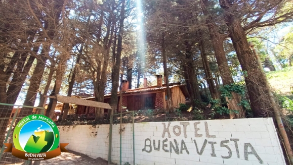 [Imagen:¡Conéctate con la Naturaleza en La Palma, Chalatenango! ¡Paga $42.60 en Lugar de $71 por Estadía de 1 Noche para 4 Personas + 4 Desayunos Típicos + 2 Usos de Columpio!]