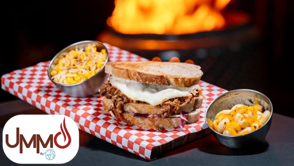 [Imagen:¡Paga Q125 En Vez de Q250 por Nuevo Menú Texano BBQ para 2: 2 Sándwiches o 2 Burgers a Elección (Puyazo Culotte, Smoked Brisket, Texas Pulled Pork o St. Louis Ribs) + 2 Acompañamientos a Elección!]