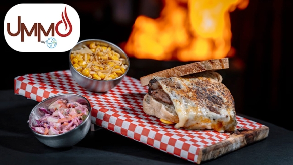 [Imagen:¡Paga Q125 En Vez de Q250 por Nuevo Menú Texano BBQ para 2: 2 Sándwiches o 2 Burgers a Elección (Puyazo Culotte, Smoked Brisket, Texas Pulled Pork o St. Louis Ribs) + 2 Acompañamientos a Elección!]