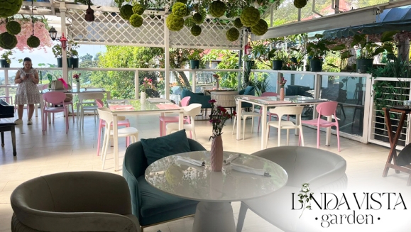 [Imagen:¡Linda Vista Garden: Desayunos para 2! ¡Paga $12 en Vez de $20.90 por 2 Desayunos Típicos que Incluyen: 2 Huevos al Gusto, 2 Chorizos de Tusa, 2 Mini Pupusas, 2 Panes de Bollo, Frijoles Refritos,  Plátanos y Queso + 2 Cafés + 2 Jugos de Naranja!]