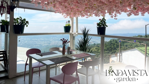 [Imagen:¡Linda Vista Garden: Parrillada para 4! ¡Paga $42 en Lugar de $69.95 por 4 Porciones de Res + 4 Pechugas Deshuesadas + 4 Costillas de Cerdo + 4 Chorizos Parrilleros y Más! ¡Solo 153 Cupones Disponibles!]