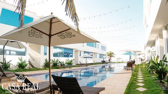 [Imagen:¡Escape Frente al Mar en Casa Real Boutique, Monterrico! ¡Paga Q650 en Lugar de Q1,100 por Estadía en Habitación Doble Para Hasta 4 Personas + 2 Desayunos + Playa Privada + Piscina y Más!]