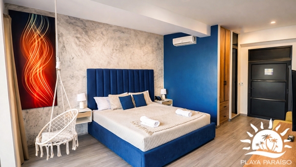 [Imagen:¡Paga Q450 en Lugar de Q750 por Estadía de 1 Noche Para 2 Personas en Monterrico: Habitación Deluxe King con A/C + 1 Cama King + Ducha y Baño Privado + Televisión + Piscinas + Acceso a Playa Privada y Más!]