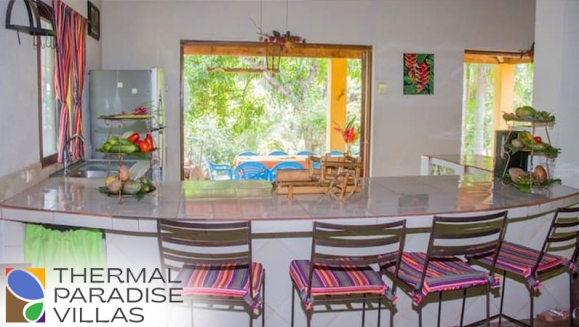 [Imagen:¡Relajación Total en una Villa Privada con Aguas Termales! ¡Paga $227 en Lugar de $325 por Estadía de 1 Noche Hasta Para 10 Personas en Thermal Paradise Villas, Sonsonate! ¡Solo 18 Cupones Disponibles!]