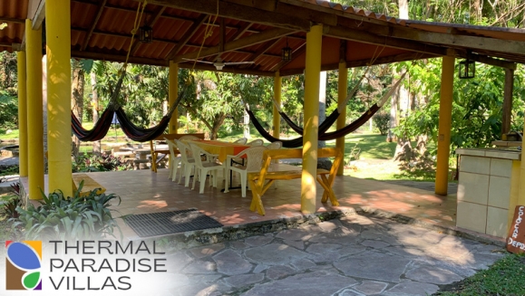 [Imagen:¡Junta a tu Grupo y Vivan un Día de Relajación Total! ¡Paga $178 en Lugar de $255 por Day Pass Hasta Para 15 Personas en Thermal Paradise Villas, Sonsonate! ¡Solo 18 Cupones Disponibles!]