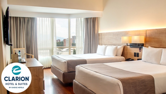 [Imagen:¡Vacaciones de Lujo en la Ciudad de Guatemala! ¡Paga $110 en Lugar de $176.87 por Estadía en Clarion Hotel &amp; Suites: Suite Deluxe Doble Hasta Para 2 Adultos y 2 Niños + 2 Desayunos y Más! ¡Solo 13 Cupones Disponibles!]