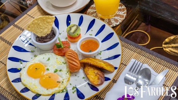 [Imagen:¡La Escapada que Merecen Está Aquí! ¡Paga Q599 en Lugar de Q850 por Estadía en Antigua Guatemala para 2 Personas: Habitación Doble + 2 Desayunos!]