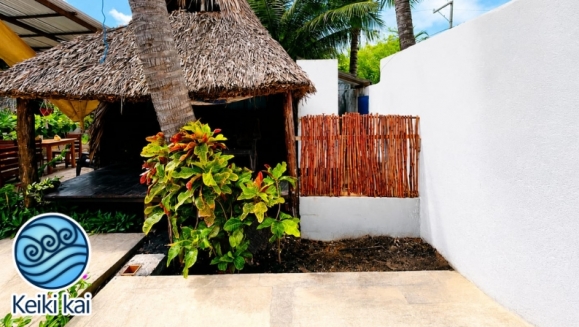 [Imagen:¡Escapada Perfecta a la Playa! ¡Paga Q349 en Lugar de Q850 por 1 Noche para 2 Personas en Cabaña Tipo Hawaii con Baño Privado o Habitaciones Dobles con Baño Privado + Snacks de Desayuno + Uso de Instalaciones: Piscina, Hamacas y Más!]